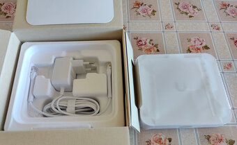 Ubiquiti, Unifi - UAP-AC-HD, UCG-Ultra, UISP-R - 9