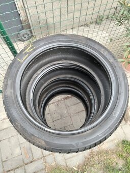 Predám zimné pneumatiky Bridgestone 225/45R18 - 9