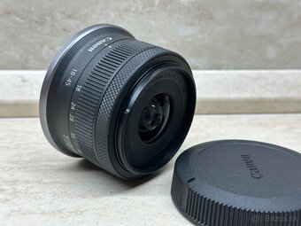 Canon RF-S 18-45 mm f/4.5-6.3 IS STM - 9