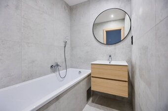 NA PREDAJ,4-izbový byt Košice - Západ - Michalovská ul. - 9