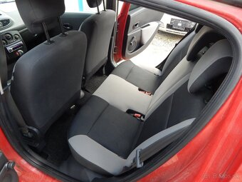 Renault Clio 1.2 Authentique - 9