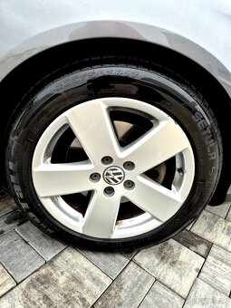 Volkswagen Passat B6 Combi 2,0 TDI 103kw diesel nová STK - 9