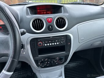 Citroën C3 1.4 54KW r.v. 2007 100tis. km Nová STK 11/2027 - 9