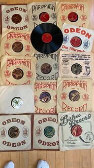 Predam starý zberatesky Gramafon Coumbia spolu zo zbierkou p - 9