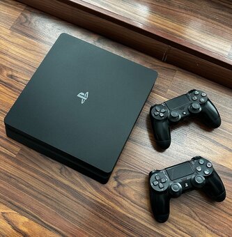 🔥 PlayStation 4 Slim 500GB + 2 ovládače + 7 hier 🔥 - 9