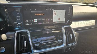 Sorento rv2022 7miest 4x4 - 9