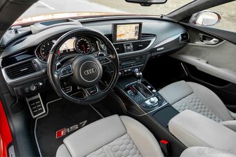 AUDI RS7 - 9