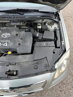 Rozpredam Avensis 2003-2008 5D 2.0 diesel 85kw - 9