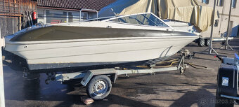 LOD KAJUTOVA BAYLINER 1851 CAPRI S PRIVESEM - 9