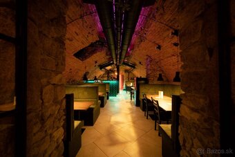 Odstúpenie prevádzky Vináreň & Bar na Michalskej v Bratislav - 9