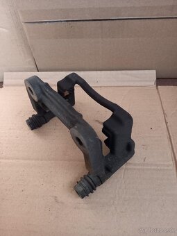 Podpera strmeňa Mazda - 9