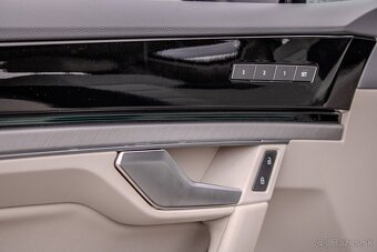 Volkswagen Touareg 3.0 V6 TDI SCR 210kW R-Line 4Motion - 9