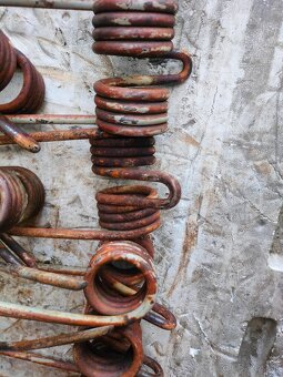 KUHN 280 SHRNOVAČ -- ruzné   díly - 9