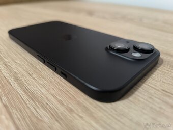 iPhone 15 128GB Black - 9