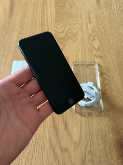 iPhone SE 2020 64 gb Black v záruke - 9