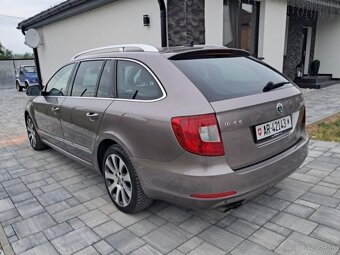 SUPERB ALLDRIVE 4X4 DSG - 9