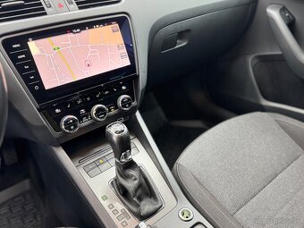 Škoda Octavia Combi 2.0 TDi 110 kW DSG SOLEIL FullLedOdpočet - 9