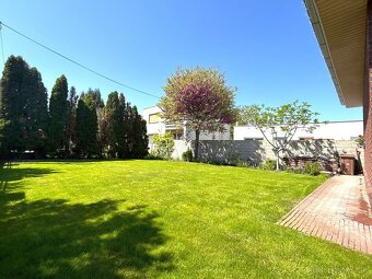 Štýlový 4i dom so zimnou záhradou a záhr. domčekom | Hrubá B - 9