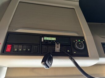 VOLVO FH 500 11/2021 ADR - 9