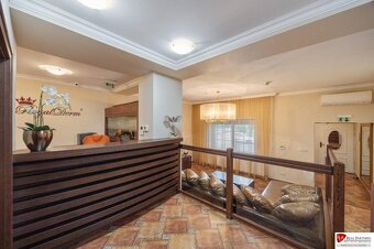 REB.sk Predaj 6 izbový dom,192 m2 ,pozemok 221 m2, pri Polus - 9