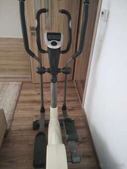 Elipticky trenažér - 9