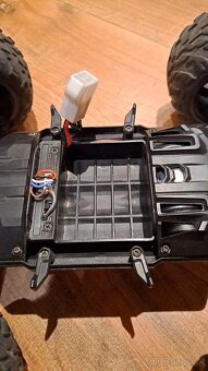 RC AUTO MT-12 NEO - 9