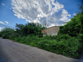 Na predaj pozemok s nebytovou budovou, Michalovce, 18 191 m - 9
