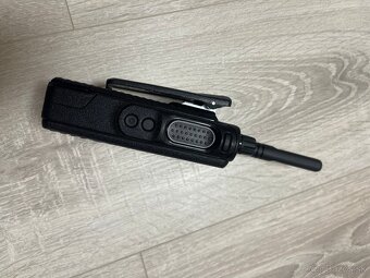MOTOROLA DP 4800e UHF - 9