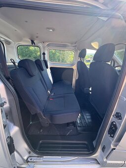 Predám Nissan NV200 1.6 benzín (2013) – spoľahlivý a priestr - 9