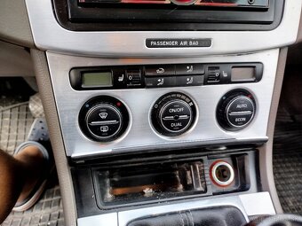 Volkswagen Passat 2l 103 kw r.v 2007 - 9