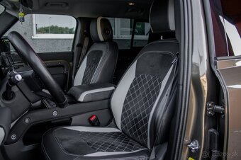 Land Rover Defender 110 3.0D I6 D200 MHEV - 9