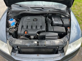 Škoda Octavia 2.0 TDI Elegance - 9
