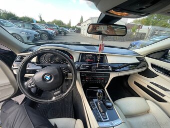Predám BMW 740d 3.0 Twinturbo 4x4 230 kW v ciernej perle - 9
