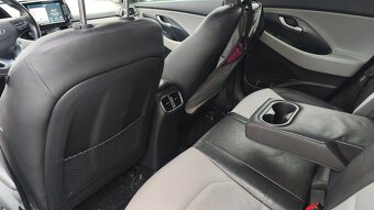 Hyundai i30 Fastback, Style, 103kw Manuál - 9