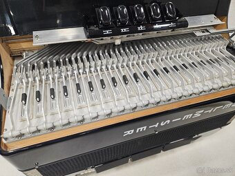 Chromaticky akordeon Weltmeister 96 basovy - 9