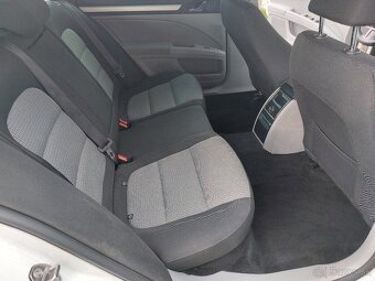 Škoda Superb Combi 2.0 TDI CR Elegance 140PS - 9