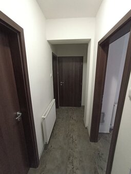 Kancelária / obchodný priestor na Sládkovičovej ulici - 9