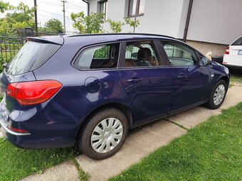 Opel astra J - 9