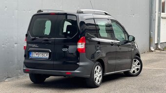 Ford Transit Courier - 9