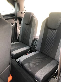 Peugeot 5008 1.5HDI 7 miest Automat 2021 - 9