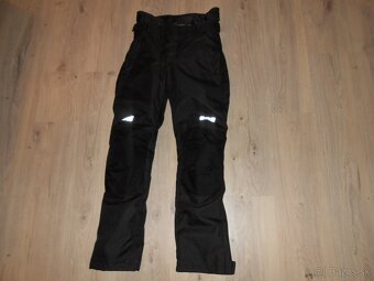 Predam krasny uplne novy damsky moto komplet o velkosti XS - 9