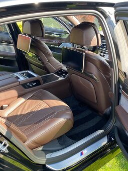 BMW 740 - 9