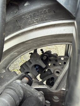 Kawasaki Versys 650 (2007) – 35 kW, vhodná na A2 - 9