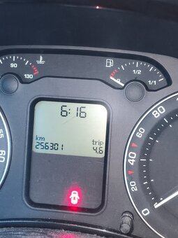 Škoda Octavia 2 1.6 MPI benzin - 9