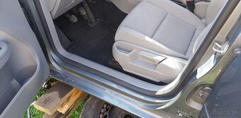 Golf 5 plus 1.9tdi 77kw bkc - 9