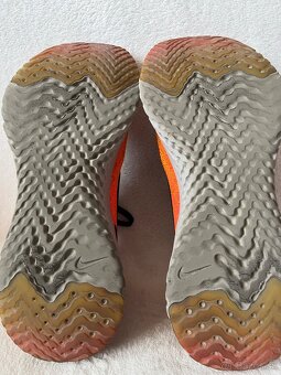 Nike Epic React Flyknit, velkost 39. - 9