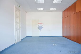 Kancelárske priestory na prenájom | Námestie SNP -Banská Bys - 9