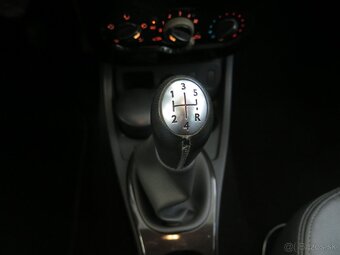 Dacia Duster 1.616V,kůže,klima,tažné,1.majitel - 9