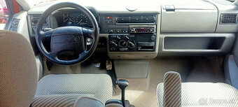 VOLKSWAGEN T4 CARAVELLE Multivan 2,4D - 9