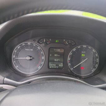 Škoda octavia combi 2,0tdi DSG - 9
